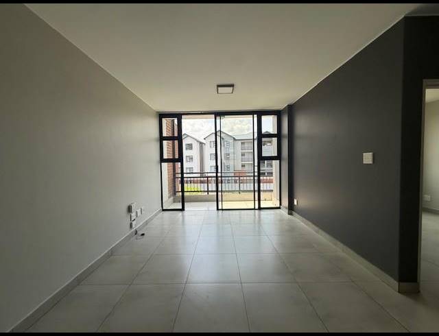 2 BEDROOM APARTMENT FOR SALE IN SILVER LAKES